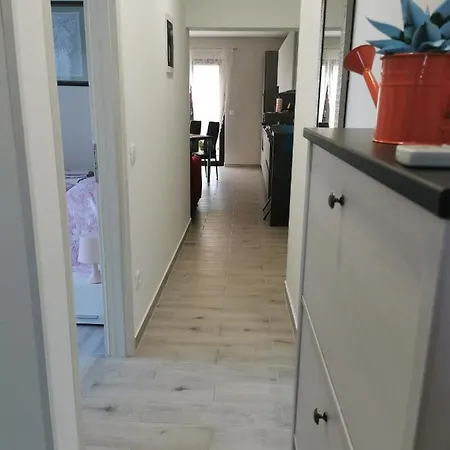 Apartment Romantic For Two On The Sea Zambratija (Istria)